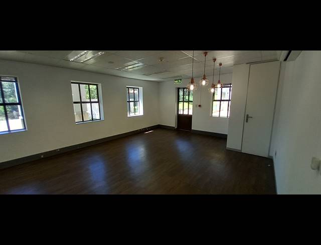 378M² OFFICE TO LET IN BRYANSTON
